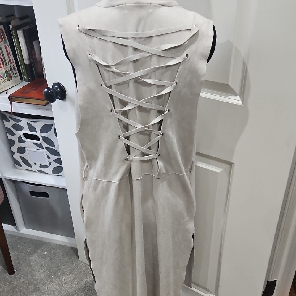 Elegant Back Lace-Up Duster  in Cream size L